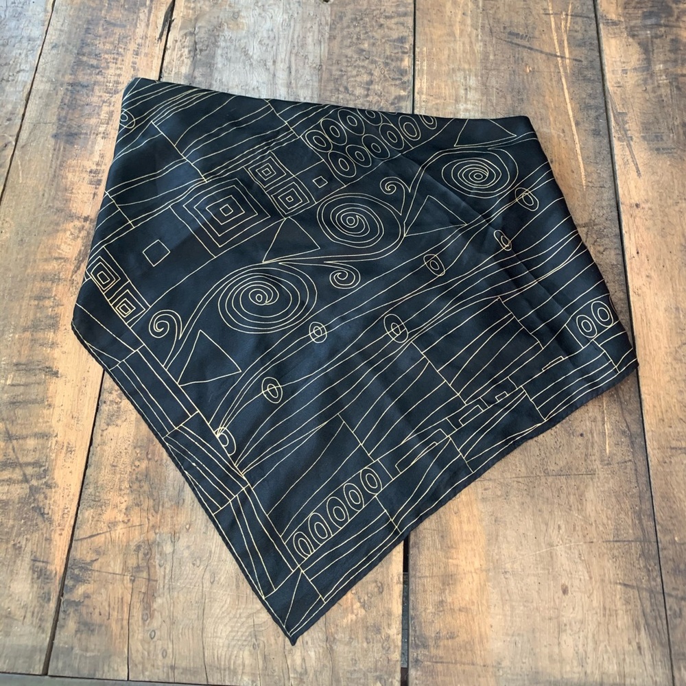 NWOT Adrienne Vittadini silk scarf